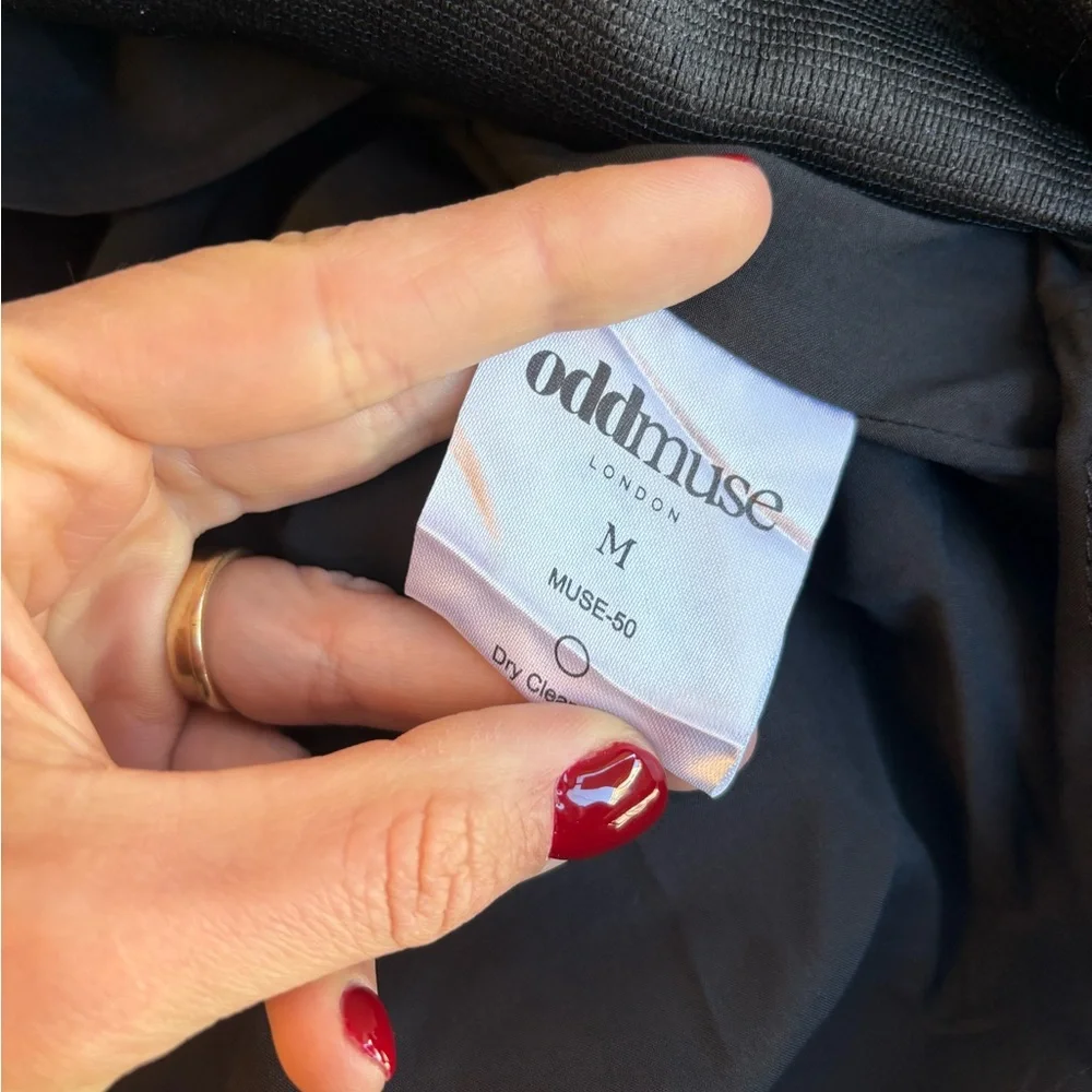 ❤️ODD MUSE LONDON! NEW Elegant Black Long Sleeve Dress - Picture 4 of 4